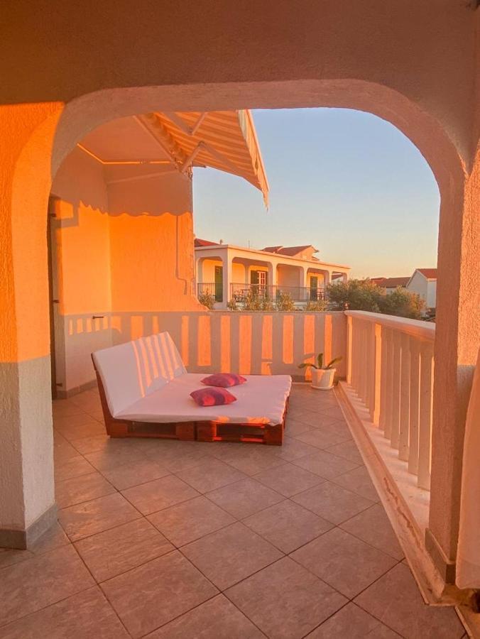 Apartman Luka Шибеник Экстерьер фото