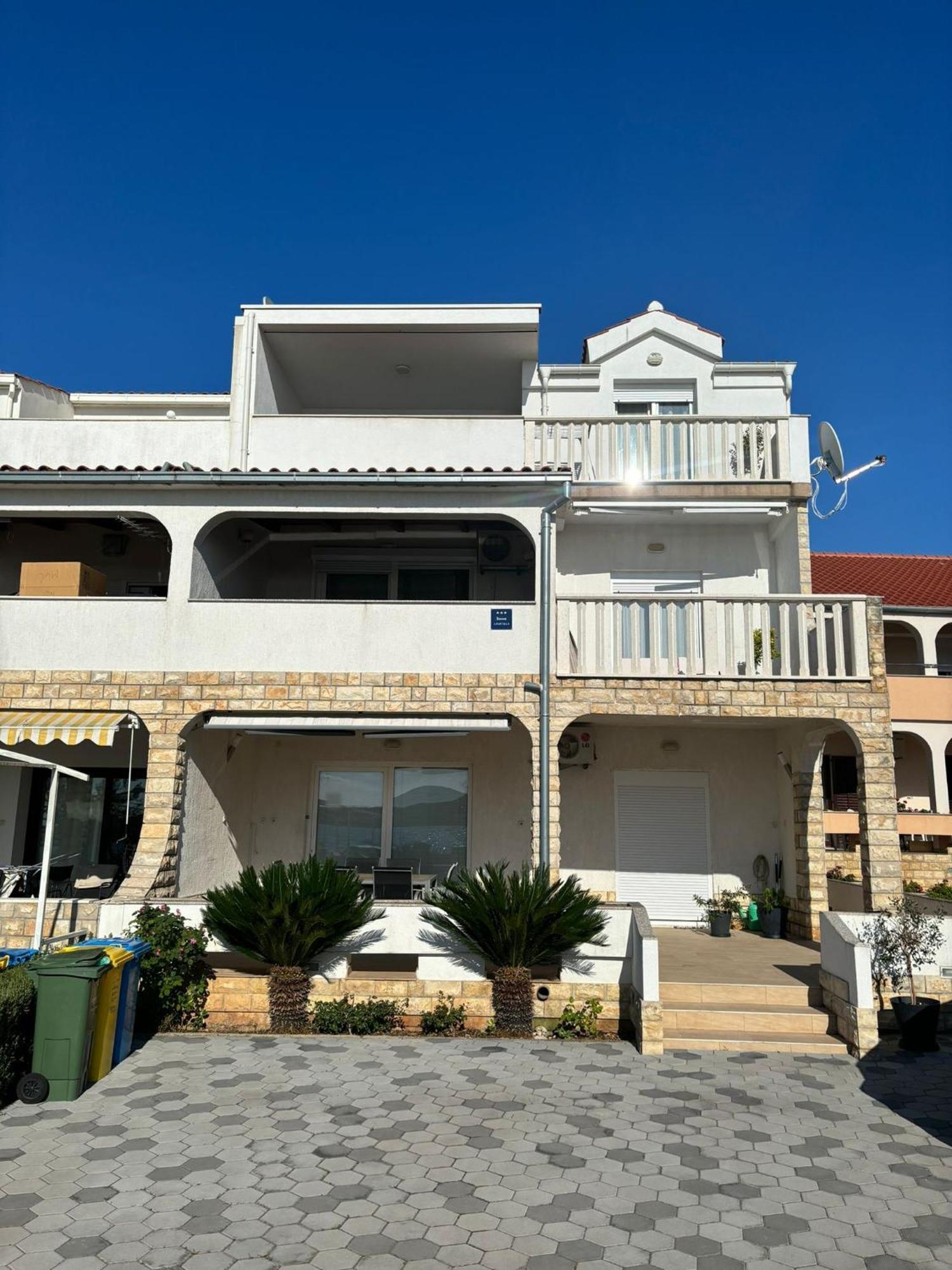 Apartman Luka Шибеник Экстерьер фото