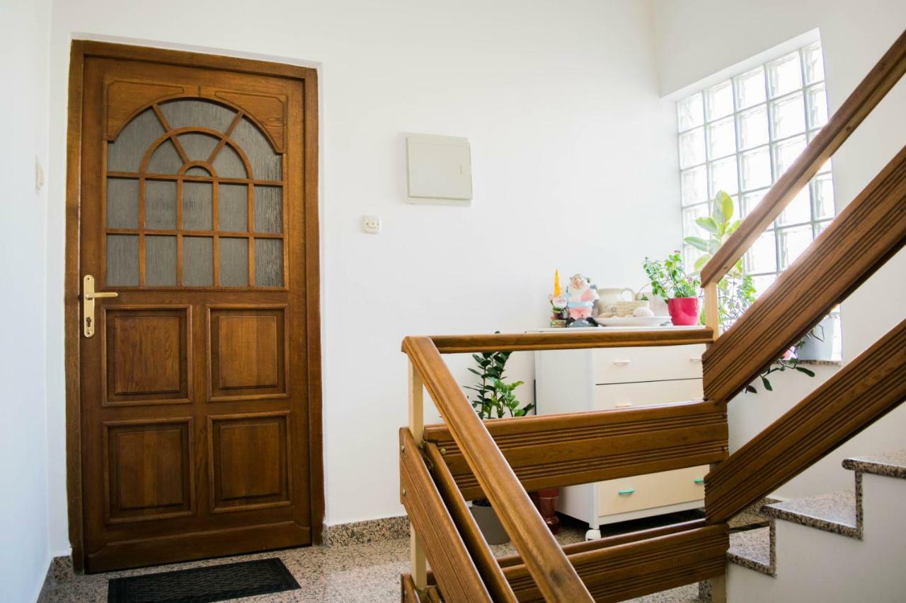 Apartman Luka Шибеник Экстерьер фото