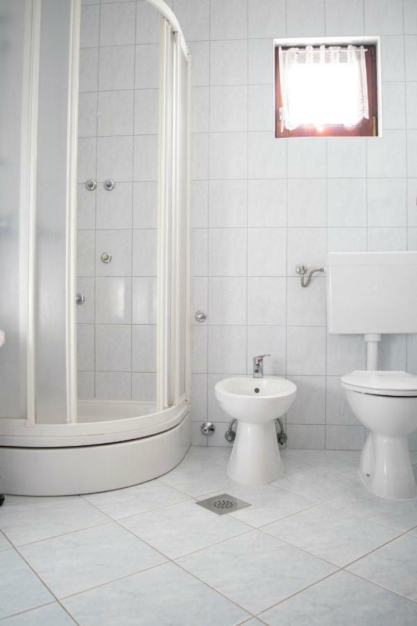 Apartman Luka Шибеник Экстерьер фото